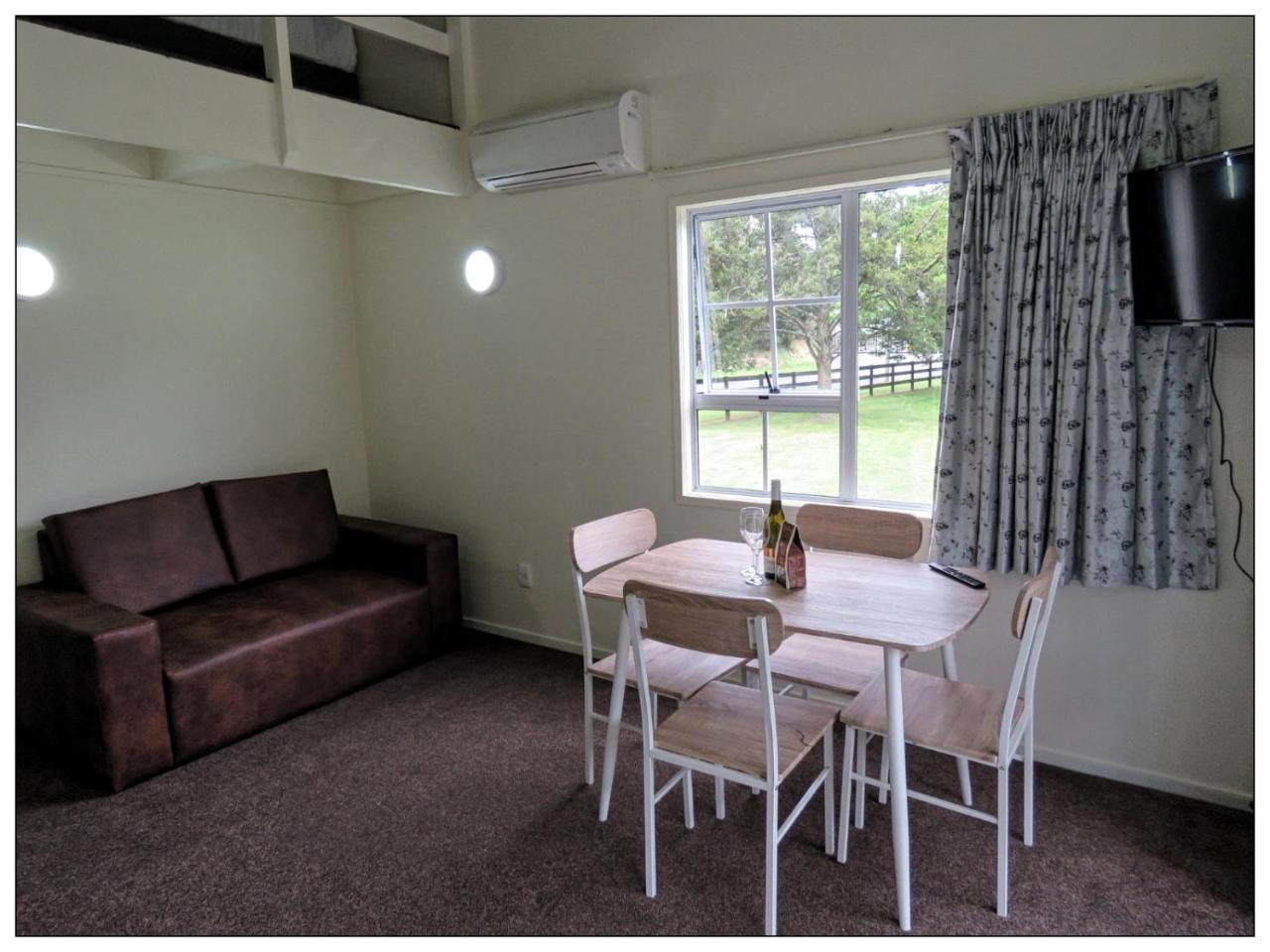 Grandeur Thermal Spa Resort Taupo Exterior foto