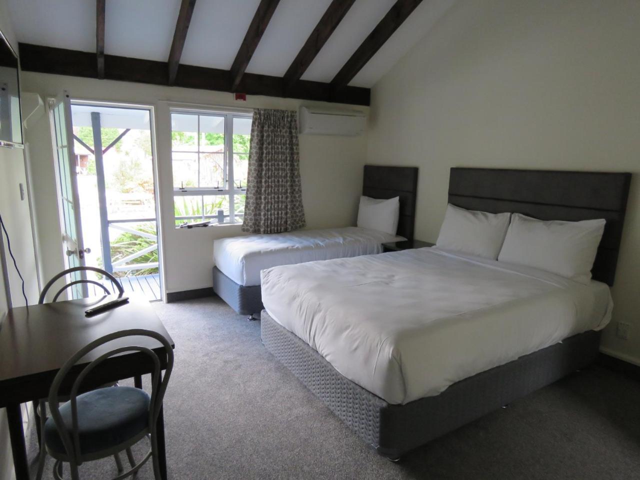 Grandeur Thermal Spa Resort Taupo Exterior foto